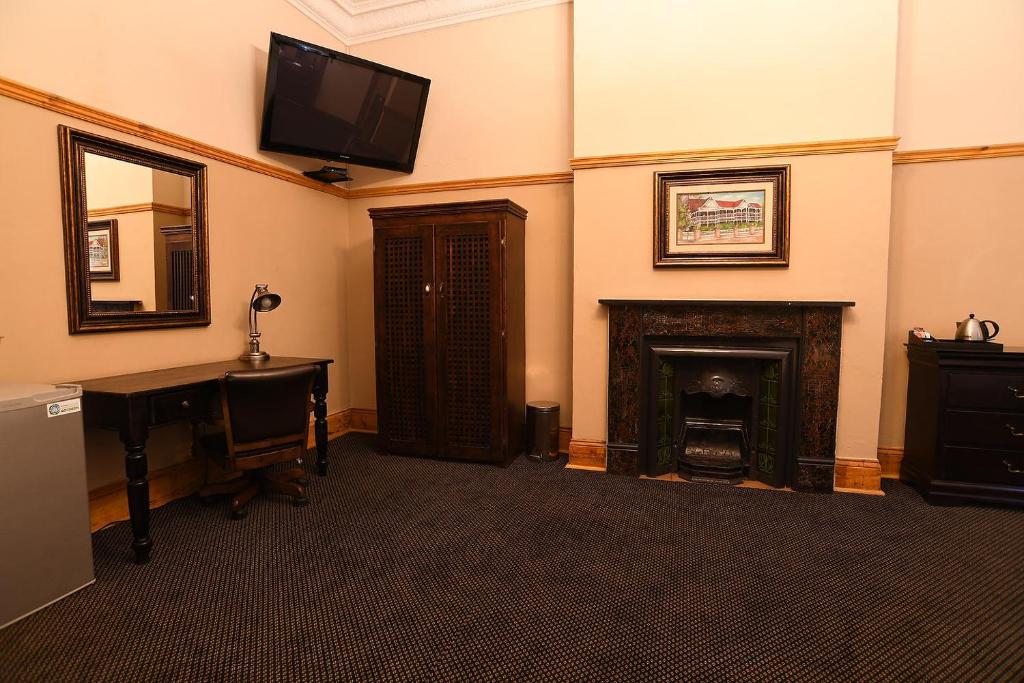 Halfway House Hotel (Kimberley) 