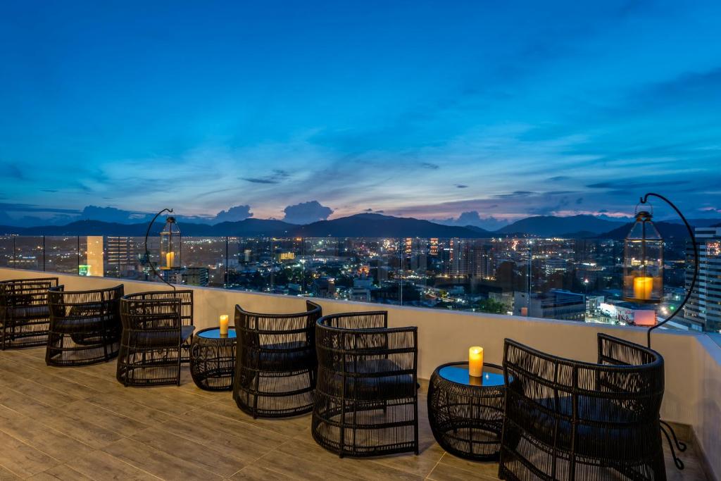 Novotel Phuket City Phokeethra (Phuket Town)