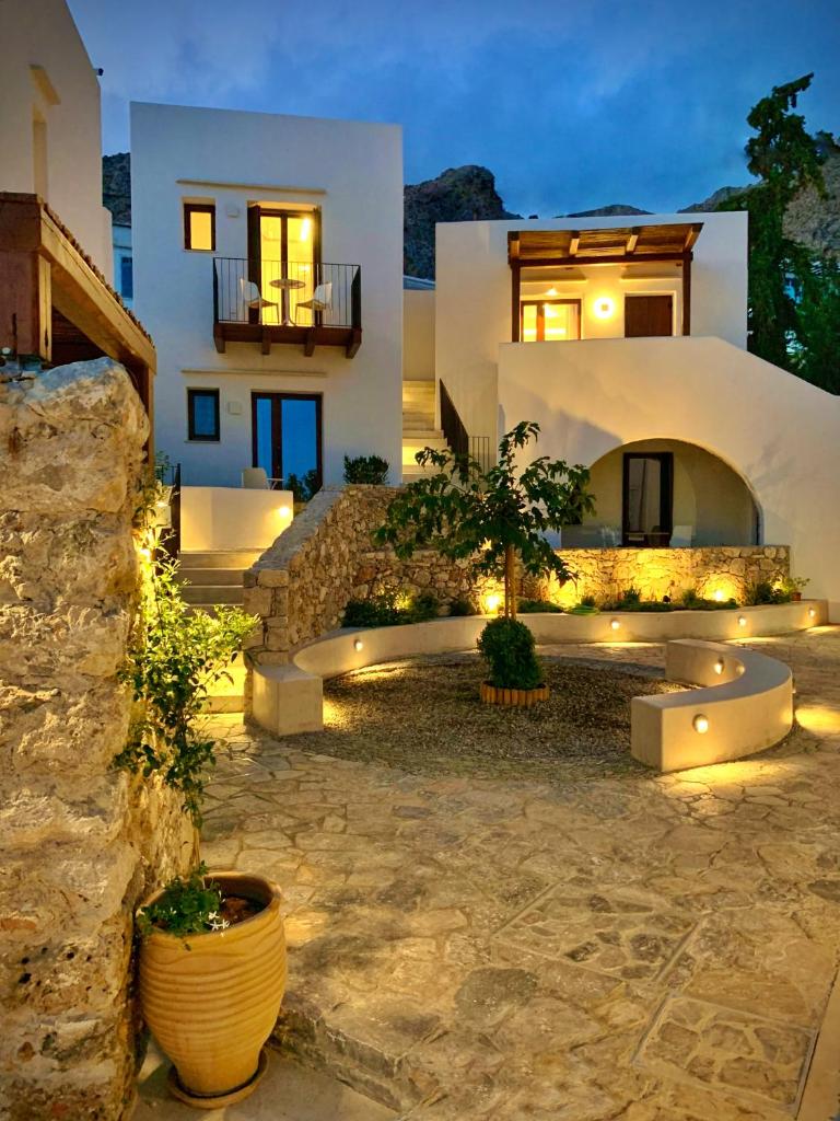 The Authentic Village Boutique Hotel (Khóra Sfakíon) 