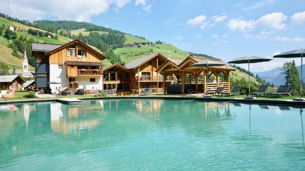 Chalet Mornà (San Martino in Badia) 