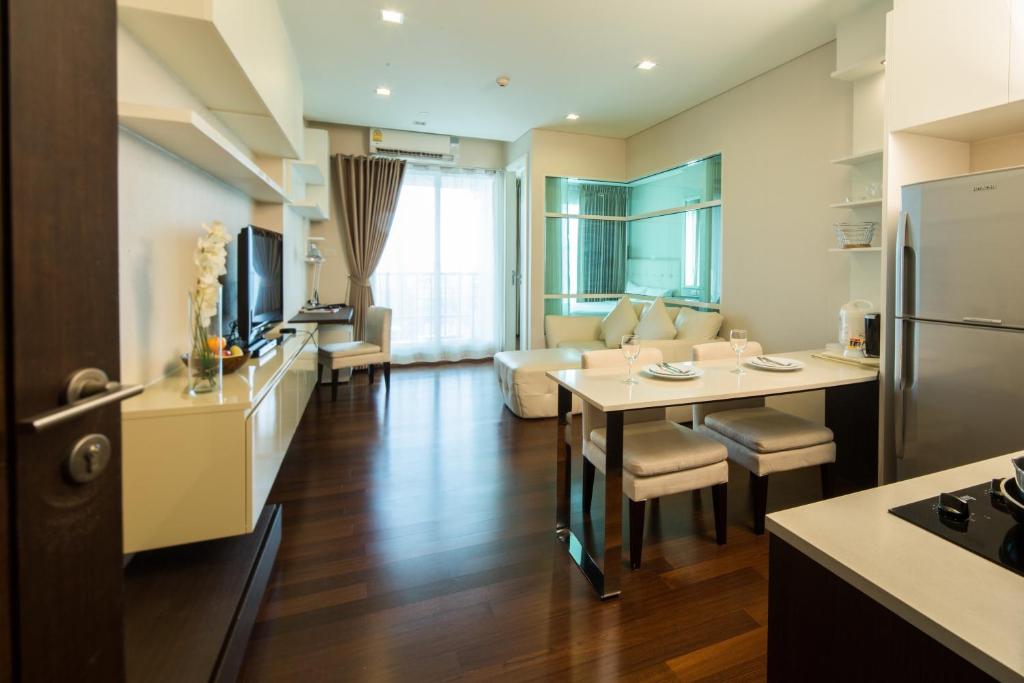 Ivy Thonglor 55