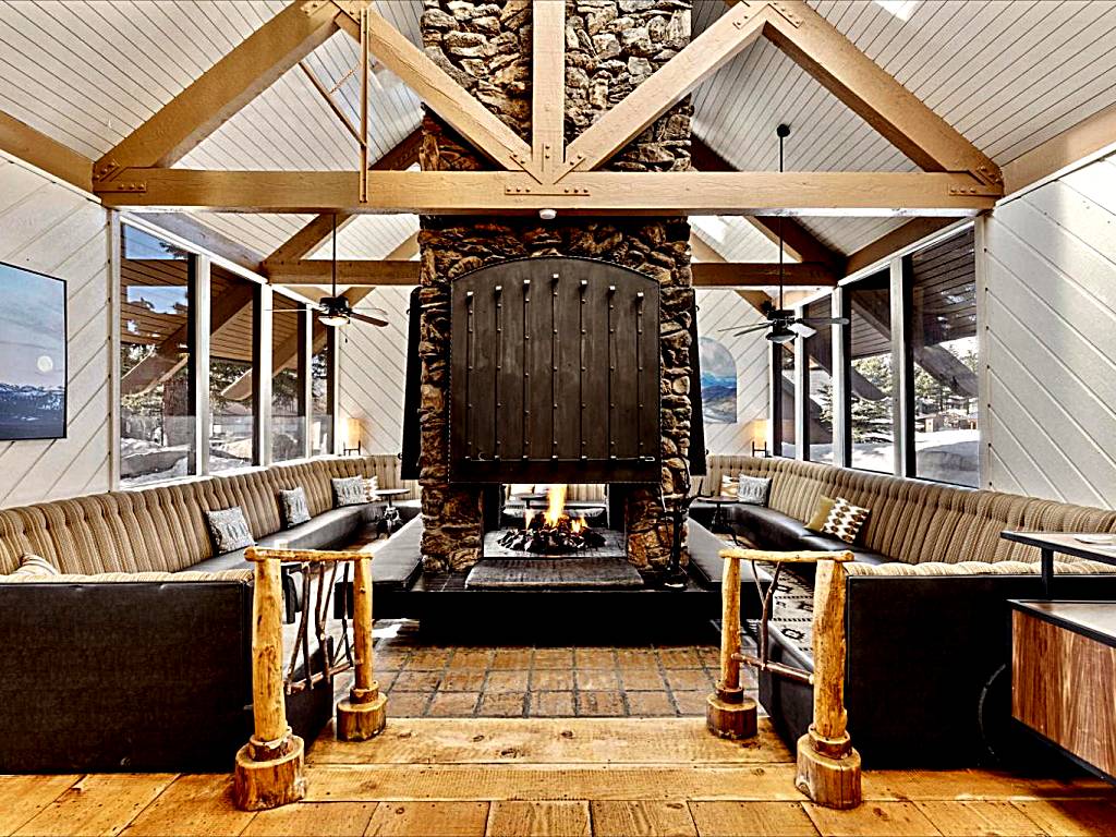 Sierra Nevada Resort (Mammoth Lakes)