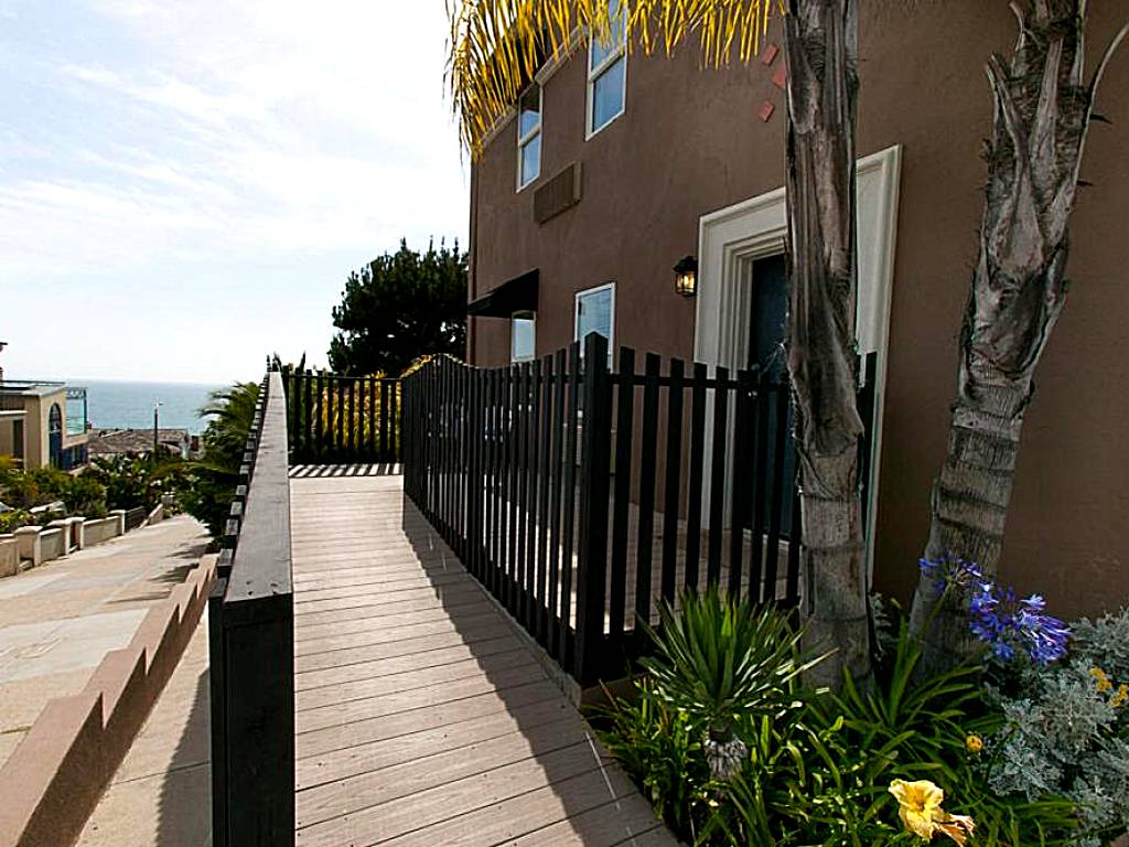 The Sea View Inn At The Beach